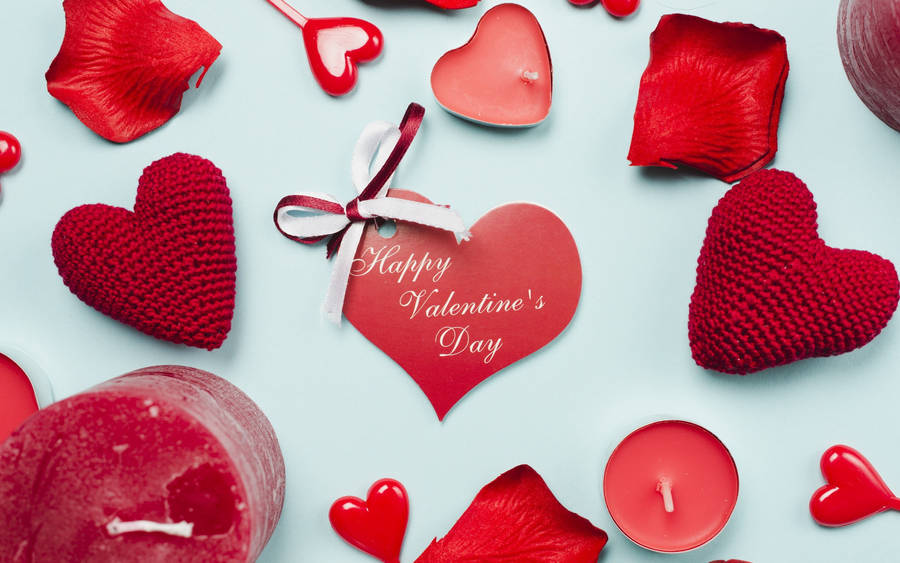 Happy Valentine’s Day Red Candles Wallpaper