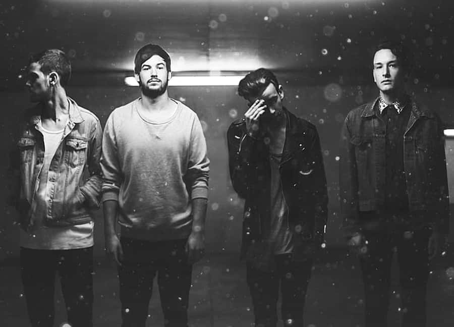 Having A Blast With Friends Wallpaper