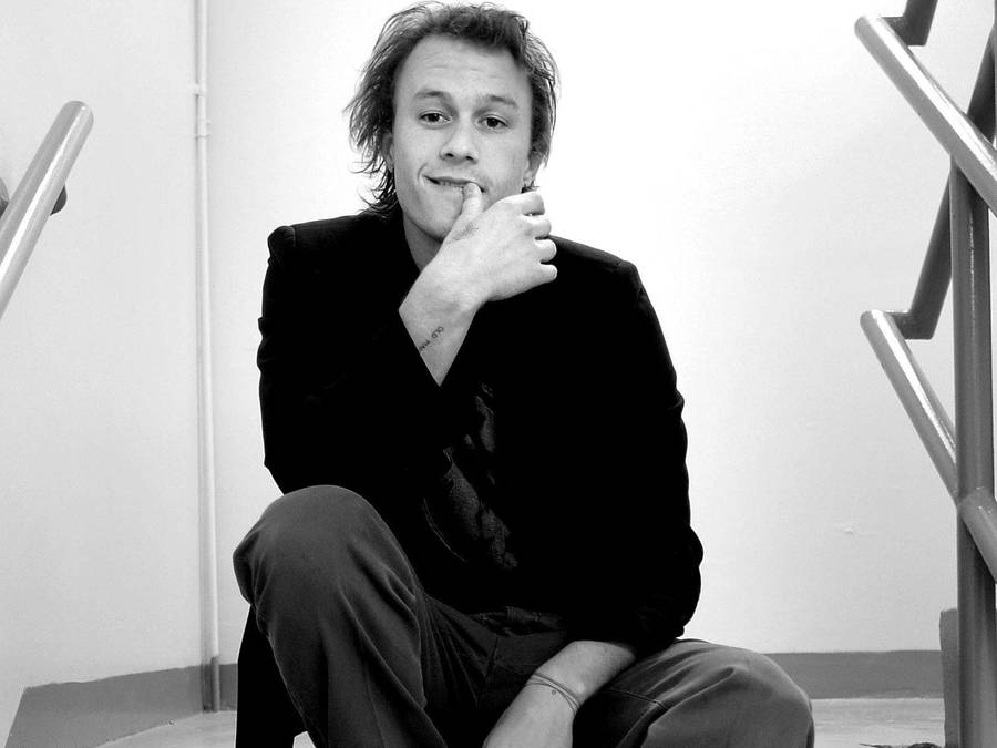 Heath Ledger Staircase Photography Wallpaper