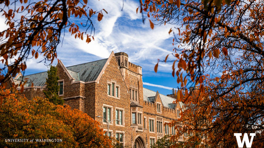 Historic Building At University Of Washington Wallpaper