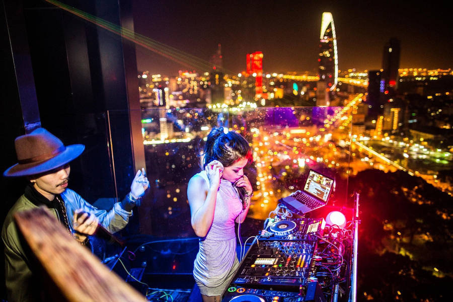 Ho Chi Minh City Disc Jockey Wallpaper