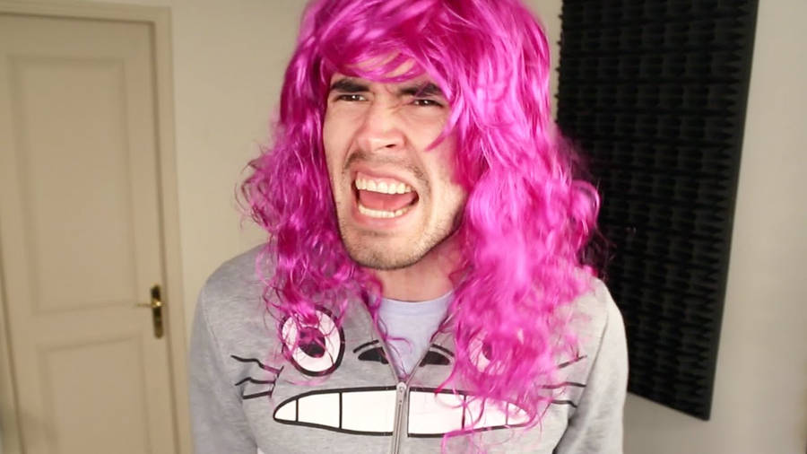 Holasoygerman Wearing Pink Wig Wallpaper