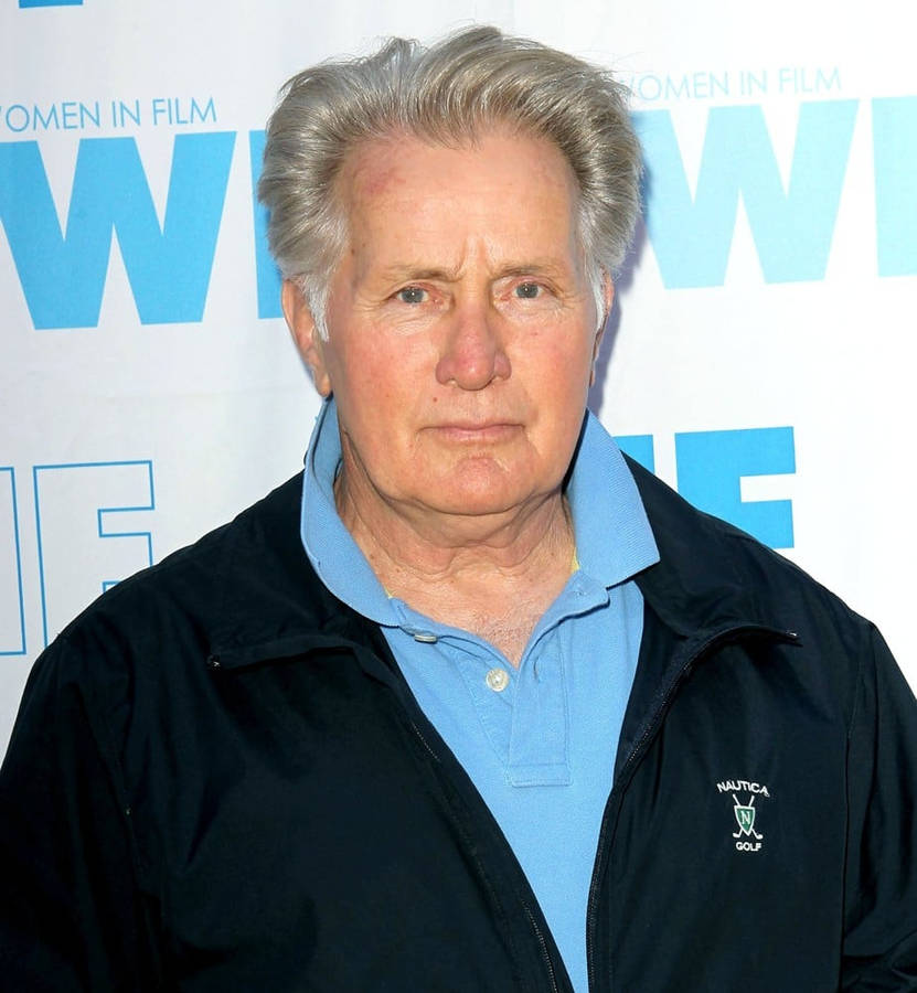 Hollywood Actor Martin Sheen At Wif Celebrity Golf Classic Wallpaper