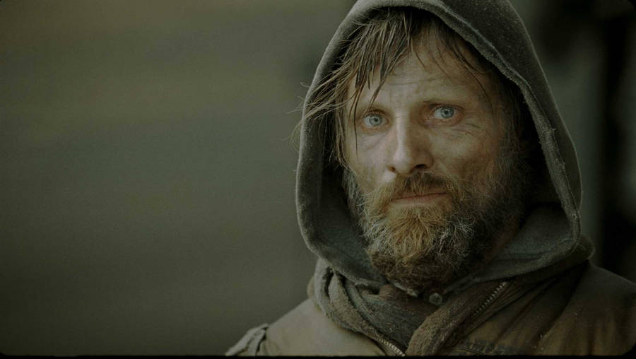 Hollywood Actor Viggo Mortensen The Road Still Wallpaper