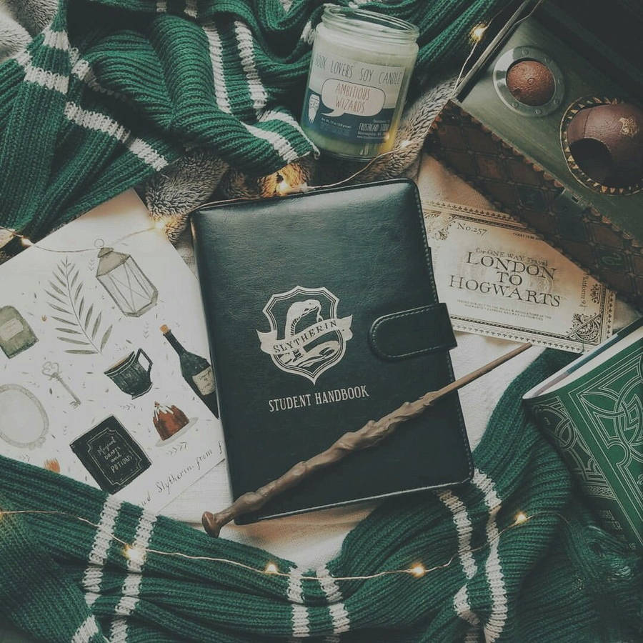 Hp Journal And Artefacts Aesthetic Wallpaper