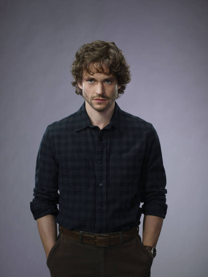 Hugh Dancy In Checkered Long Sleeves Wallpaper