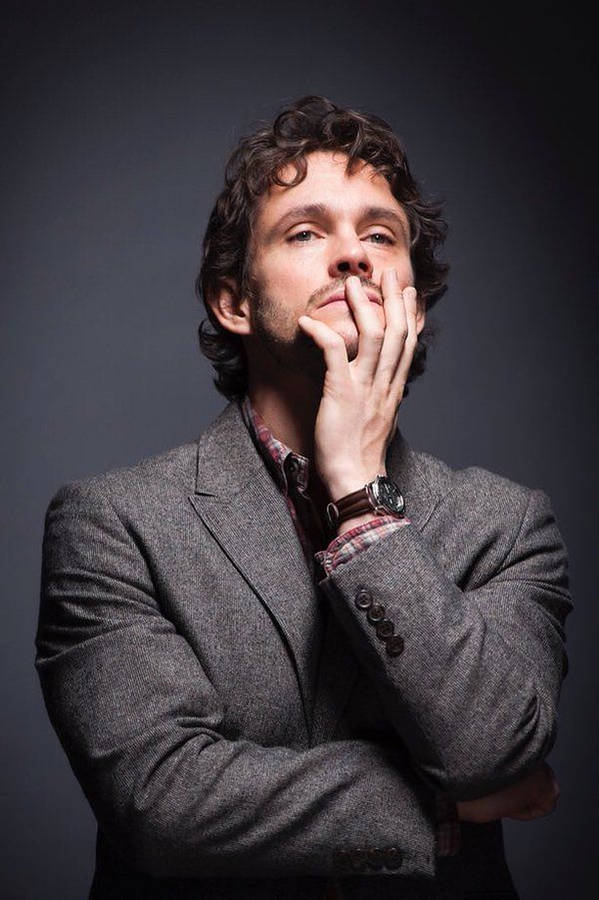 Hugh Dancy Wondering Wallpaper