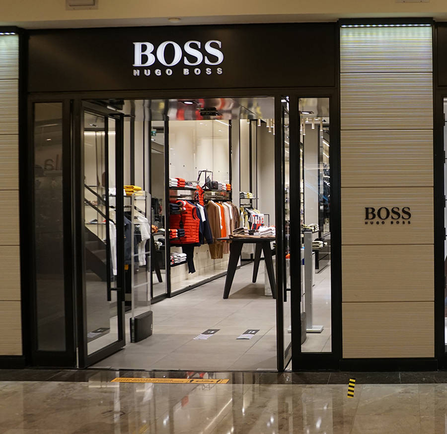 Hugo Boss Mall Boutique Wallpaper