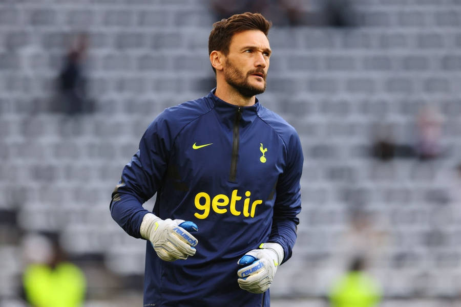 Hugo Lloris Squint Wallpaper