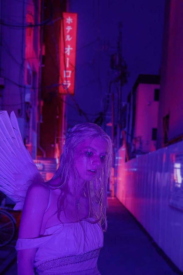 Hunter Schafer Purple Aesthetic Wallpaper