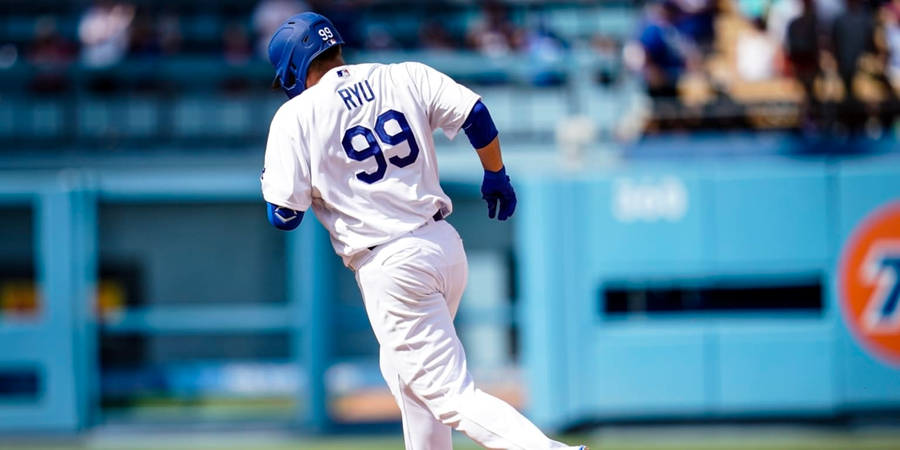 Hyun Jin Ryu Running Wallpaper