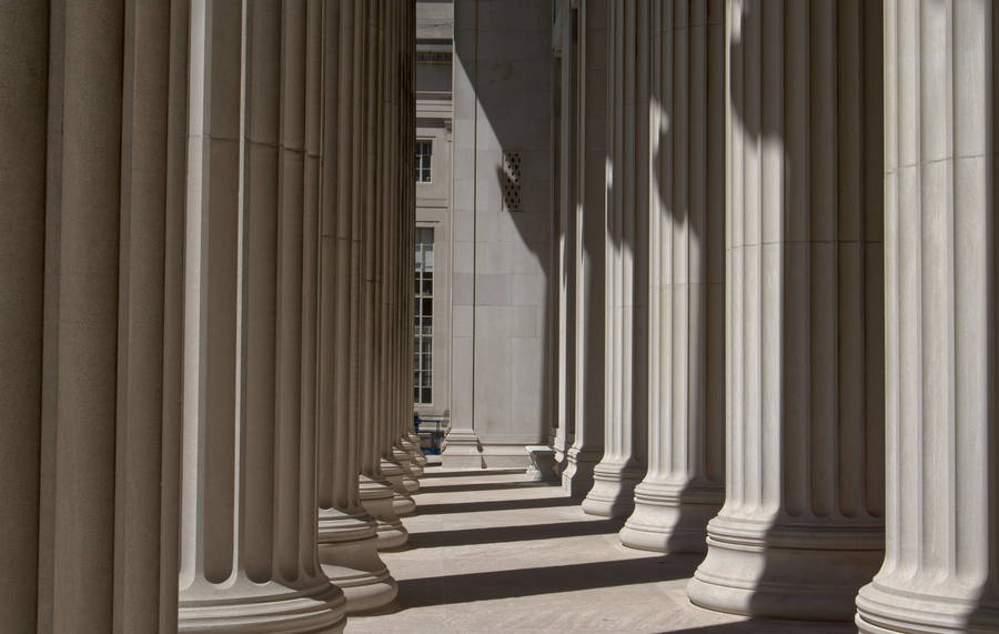 Iconic Mit Building With Historical Pillars Wallpaper