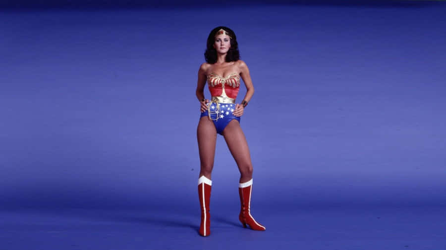 Iconic Wonder Woman Pose Lynda Carter Wallpaper