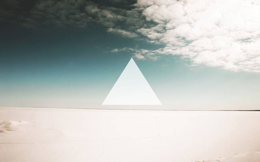 Indie Aesthetic Laptop Triangle On Sky Wallpaper