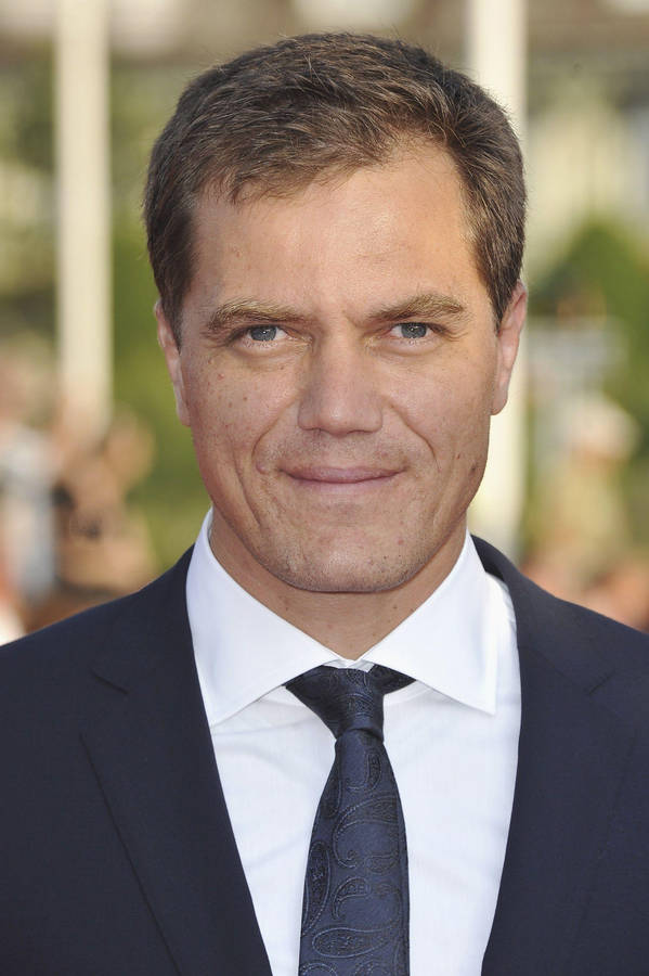 Intense Portrait Of Award-winning Actor Michael Shannon Wallpaper