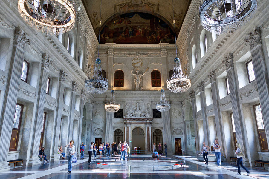 Interior Of The Royal Palace In Amsterdam Wallpaper