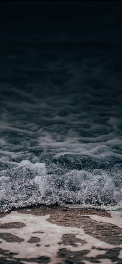 Iphone X Beach Frothy Waves Wallpaper