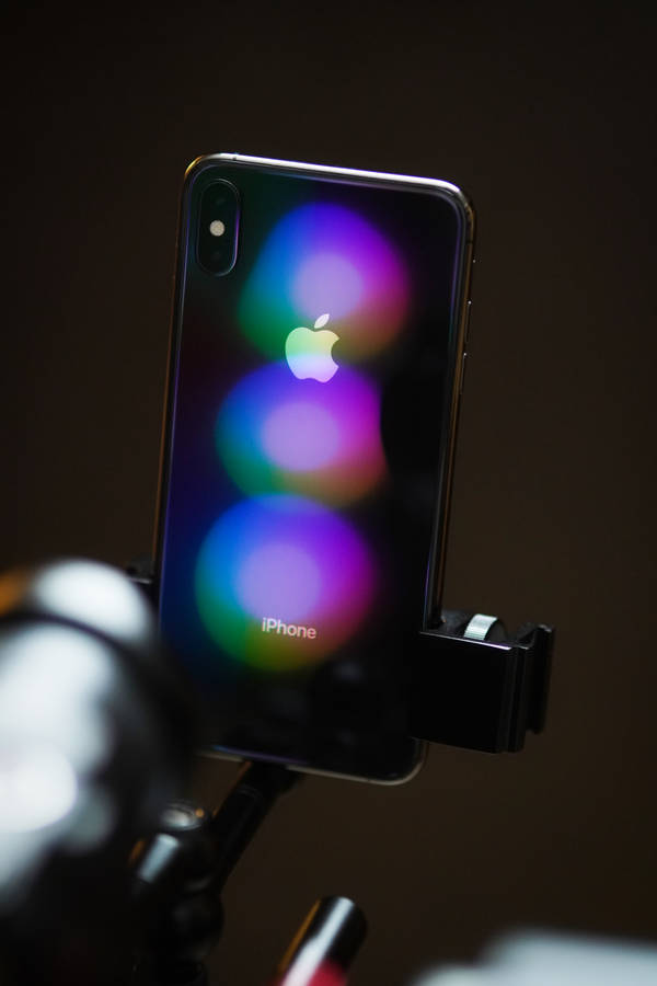 Iphone Xs Max Reflection Wallpaper