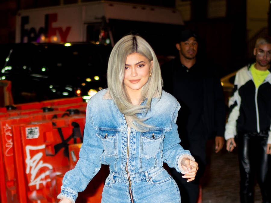 Iro Kylie Jenner Wallpaper