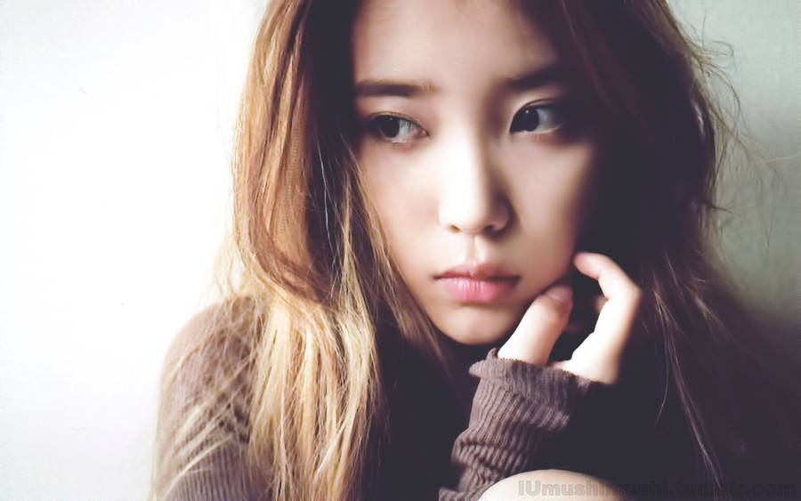 Iu Sad Face Wallpaper