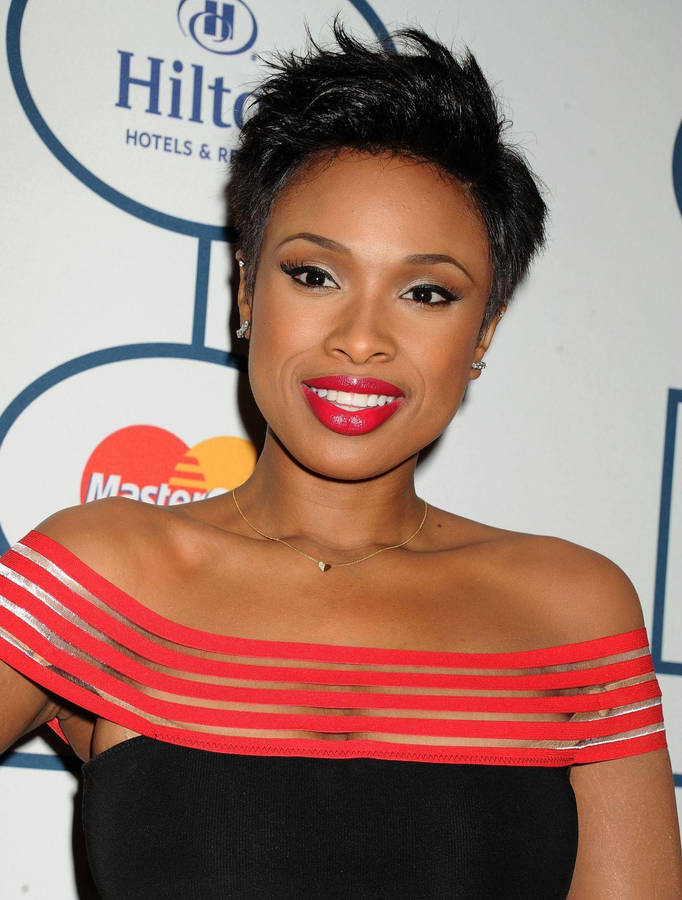 Jennifer Hudson At Clive Davis Pre-grammy Gala Wallpaper