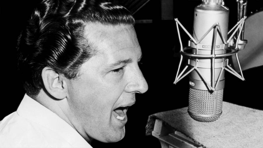 Jerry Lee Lewis In Recording Studio Wallpaper