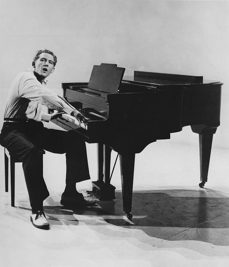 Jerry Lee Lewis White Backdrop Wallpaper