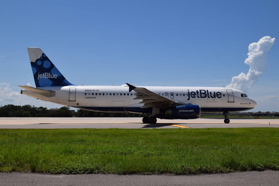 Jetblue Airways Airlines Runway Grass Field Wallpaper