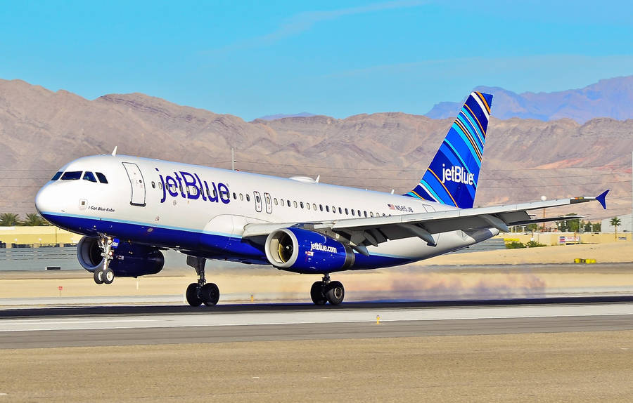 Jetblue Airways White And Blue Plane Wallpaper