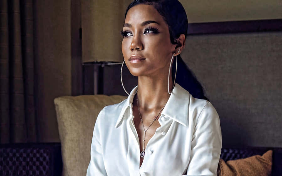 Jhene Aiko In Breathtaking Portrait Wallpaper