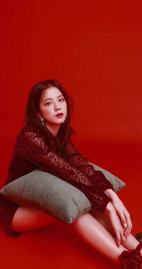 Jisoo Cute Photoshoot Red Background Wallpaper