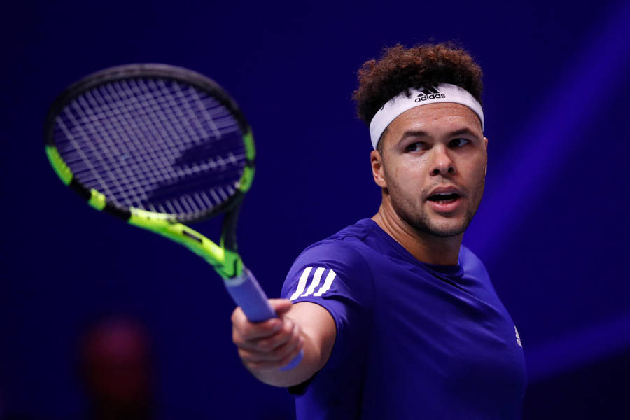 Jo-wilfried Tsonga Racket Pointed Forward Wallpaper