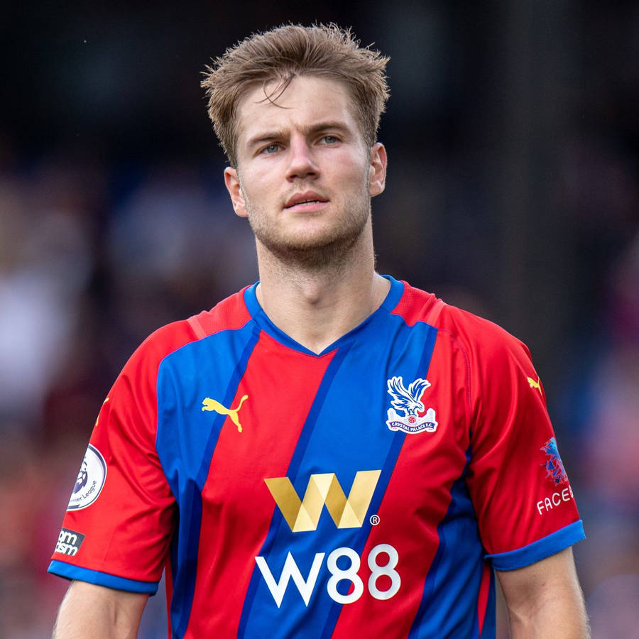 Joachim Andersen Wearing Blue And Red Wallpaper