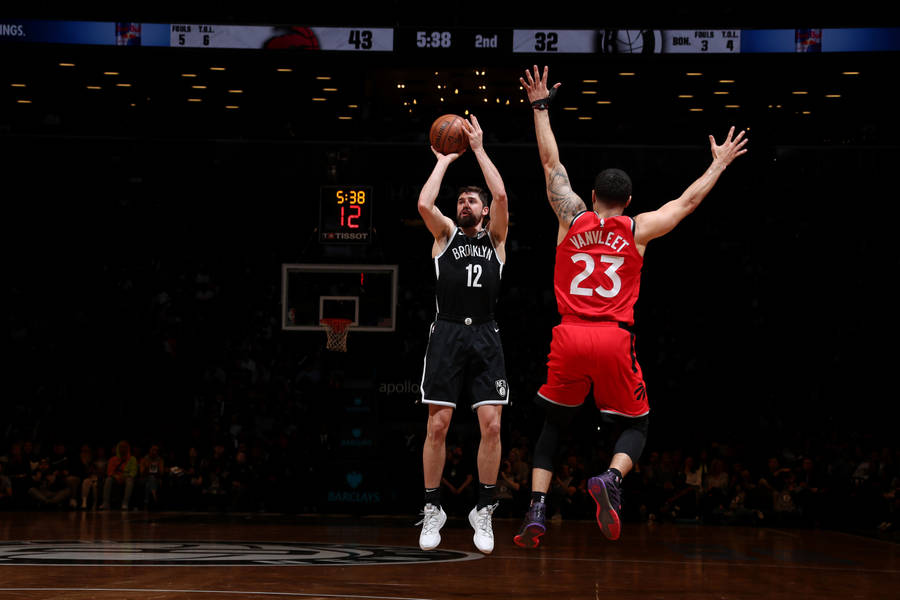 Joe Harris Against Vanvleet Wallpaper