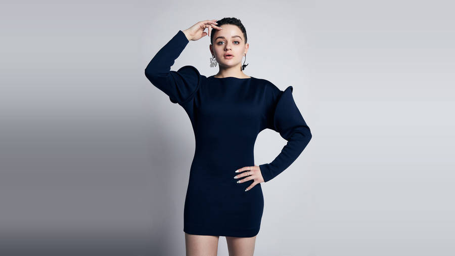 Joey King The Wrap Wallpaper