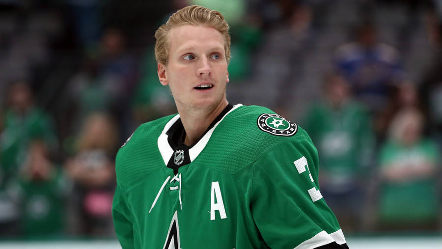 John Klingberg Nhl Player Wallpaper