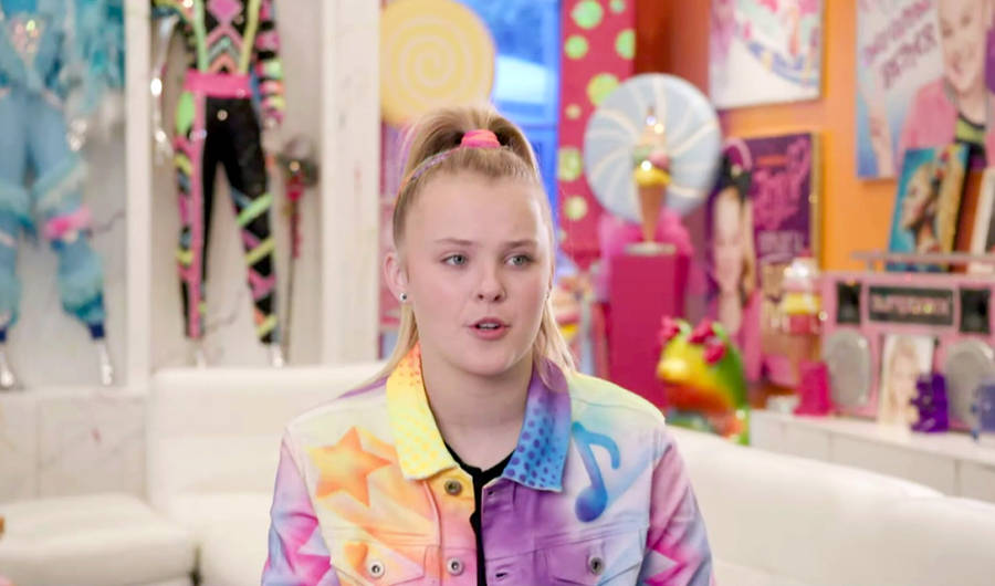 Jojo Siwa Home Interview Wallpaper