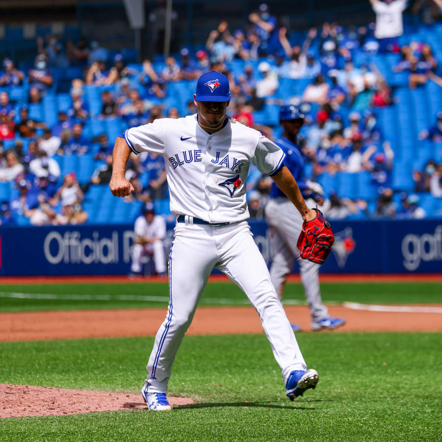 Jose Berrios Fist Pump Wallpaper