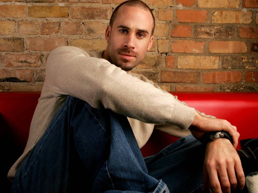 Joseph Fiennes Showcasing His Shaved Head Look Wallpaper