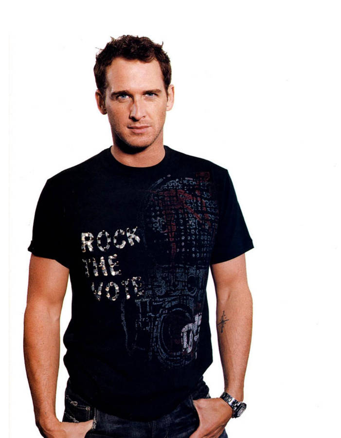 Josh Lucas Dkny Rock The Vote Photoshoot Wallpaper