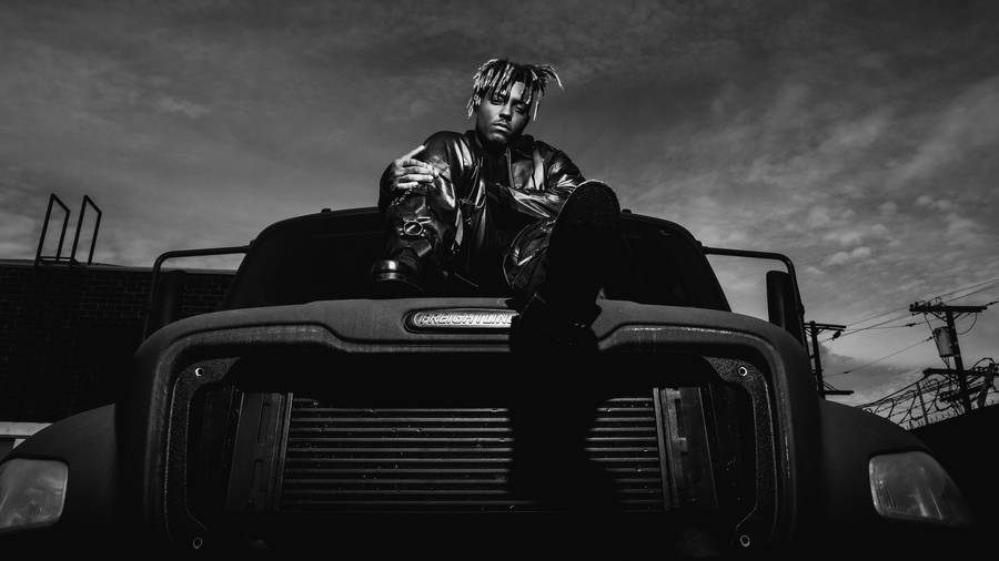 Juice Wrld B&w Truck Wallpaper