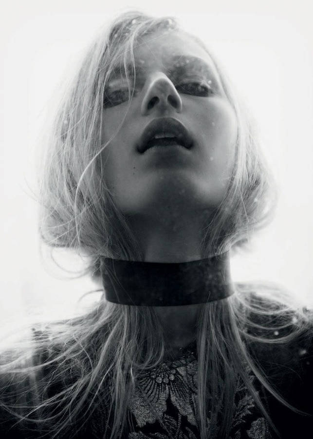 Julia Nobis Black Aesthetic Wallpaper