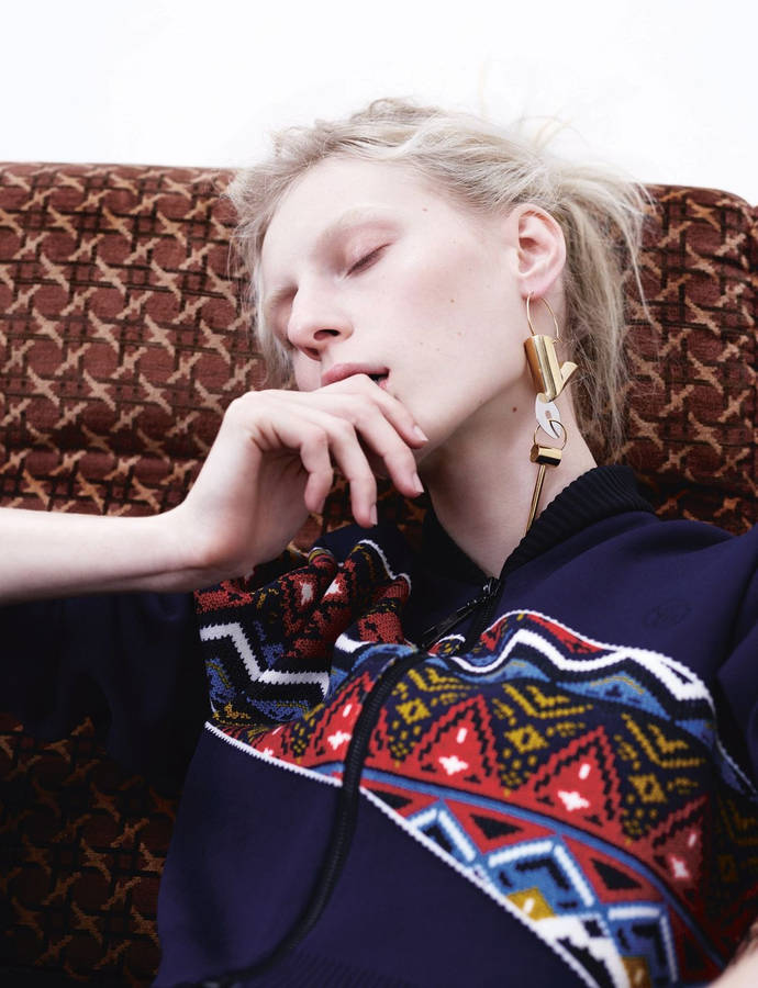 Julia Nobis Candid Shot Wallpaper