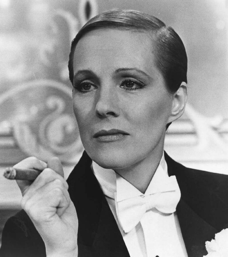 Julie Andrews In A Suit Wallpaper