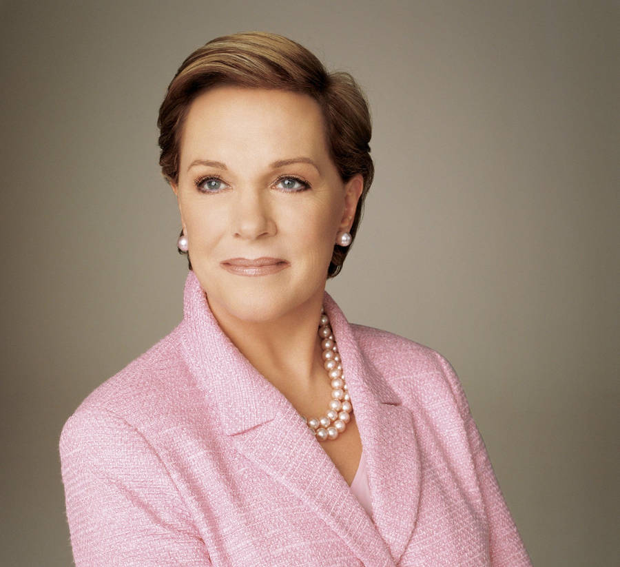 Julie Andrews Pink Outfit Wallpaper