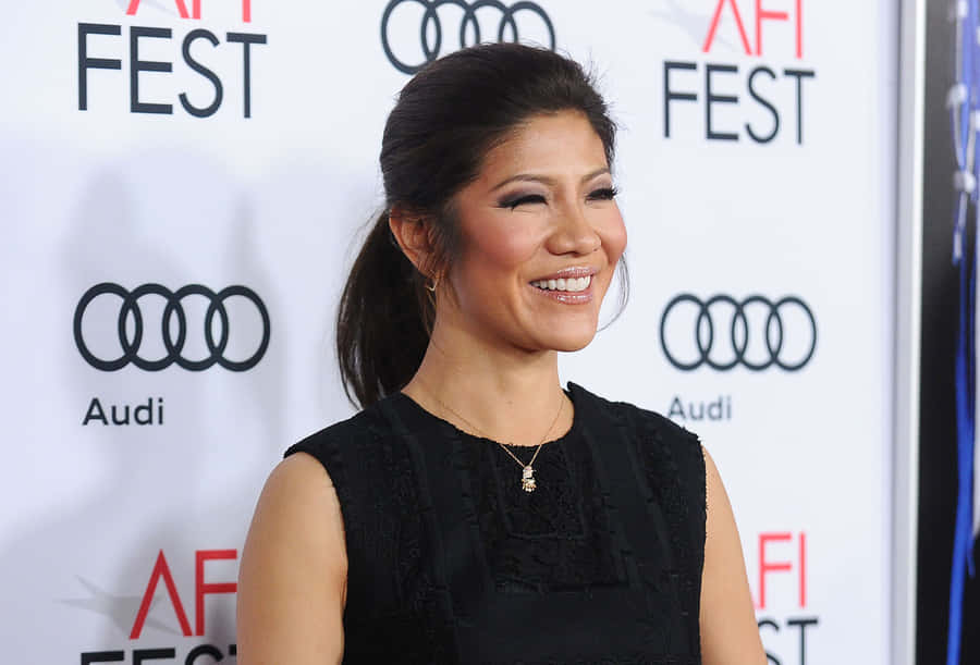 Julie Chen Smilingat Event Wallpaper