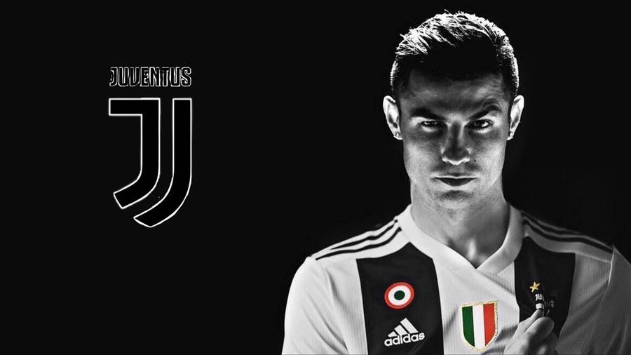 Juventus World's Mvp Cristiano Ronaldo Wallpaper