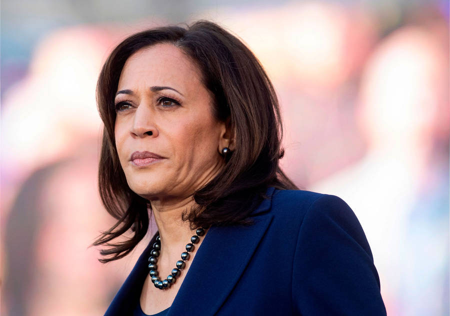 Kamala Harris Black Pearls Wallpaper