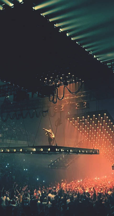 Kanye West Saint Pablo Raised Stage Wallpaper