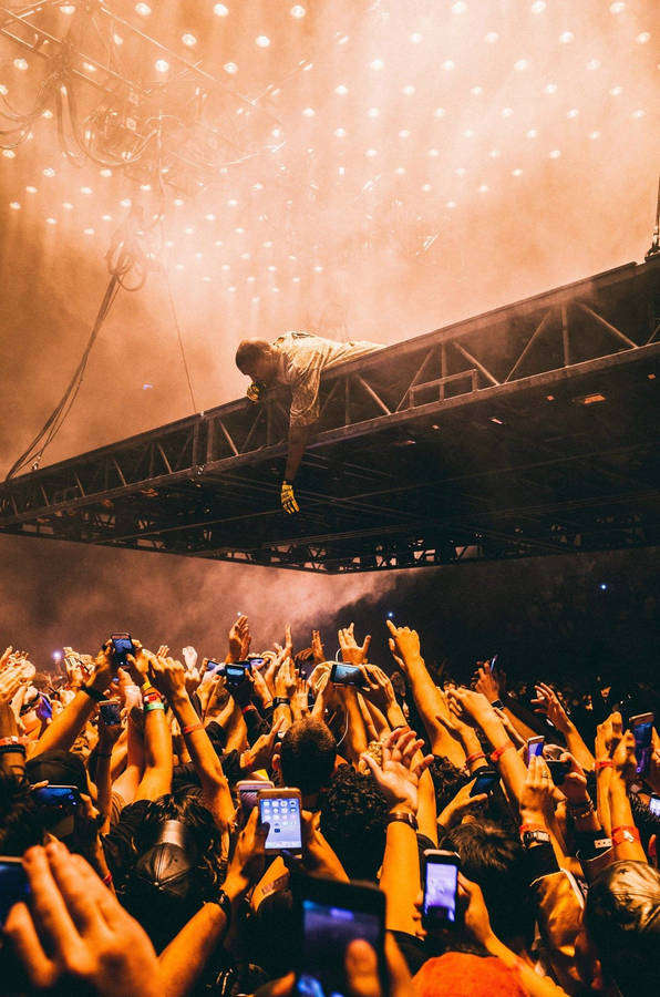 Kanye West Stage Presence Wallpaper